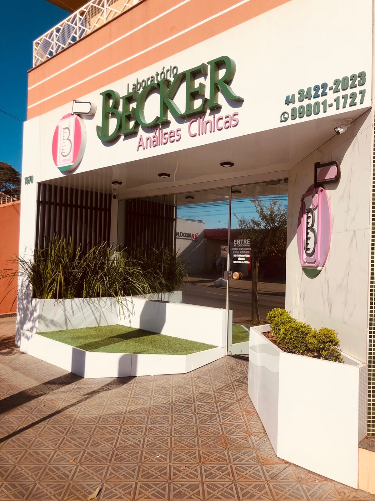 LABORATÓRIO BECKER