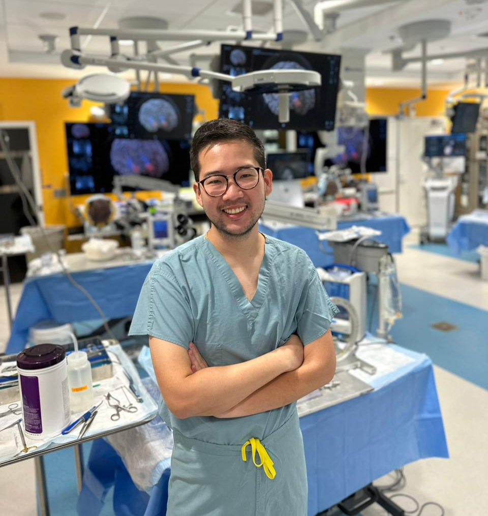Foto de perfil de Dr. Hugo Akio Hasegawa - Neurocirurgia
